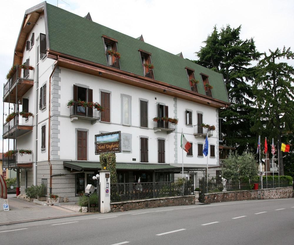 Hotel Ungheria Varese 1946 Ngoại thất bức ảnh